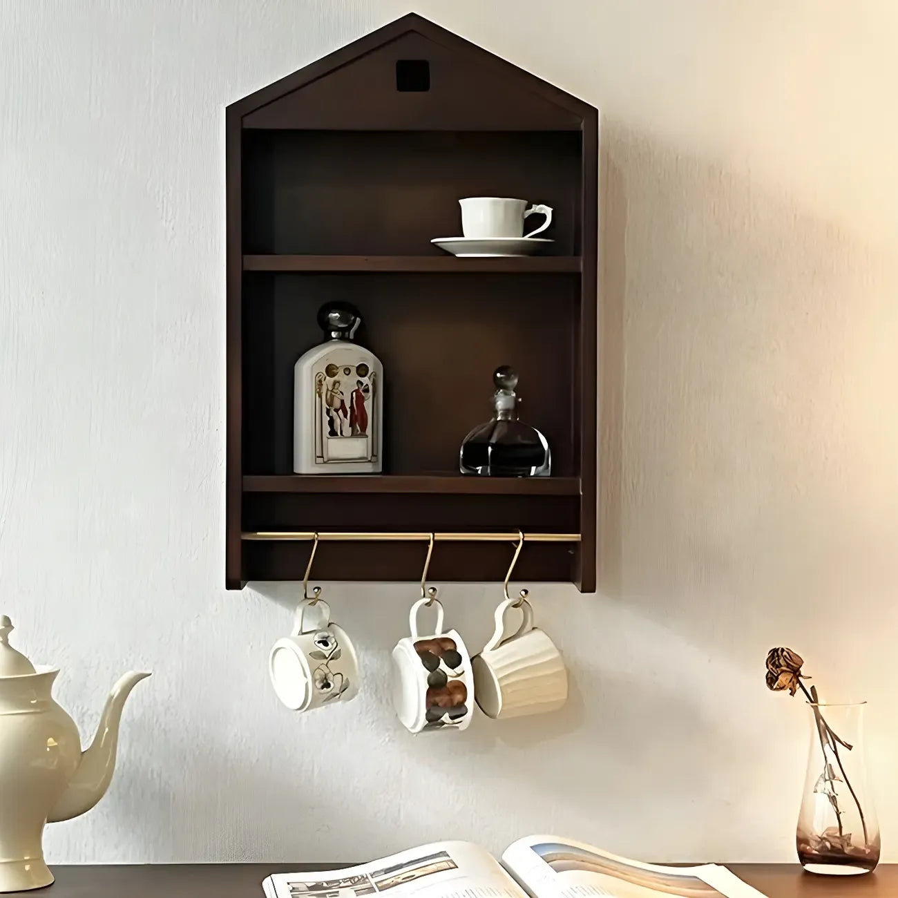 Vitrine flottante en bois à 2 étagères en forme de maison classique