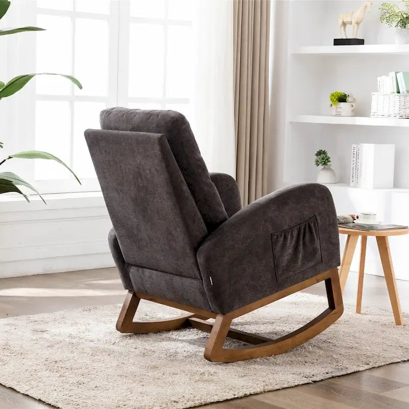 Un salon moderne avec un fauteuil à bascule confortable