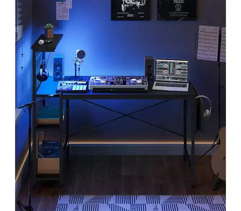 Bureau de jeu LED Bestier 52 pouces avec 4 étagères et un sac de rangement