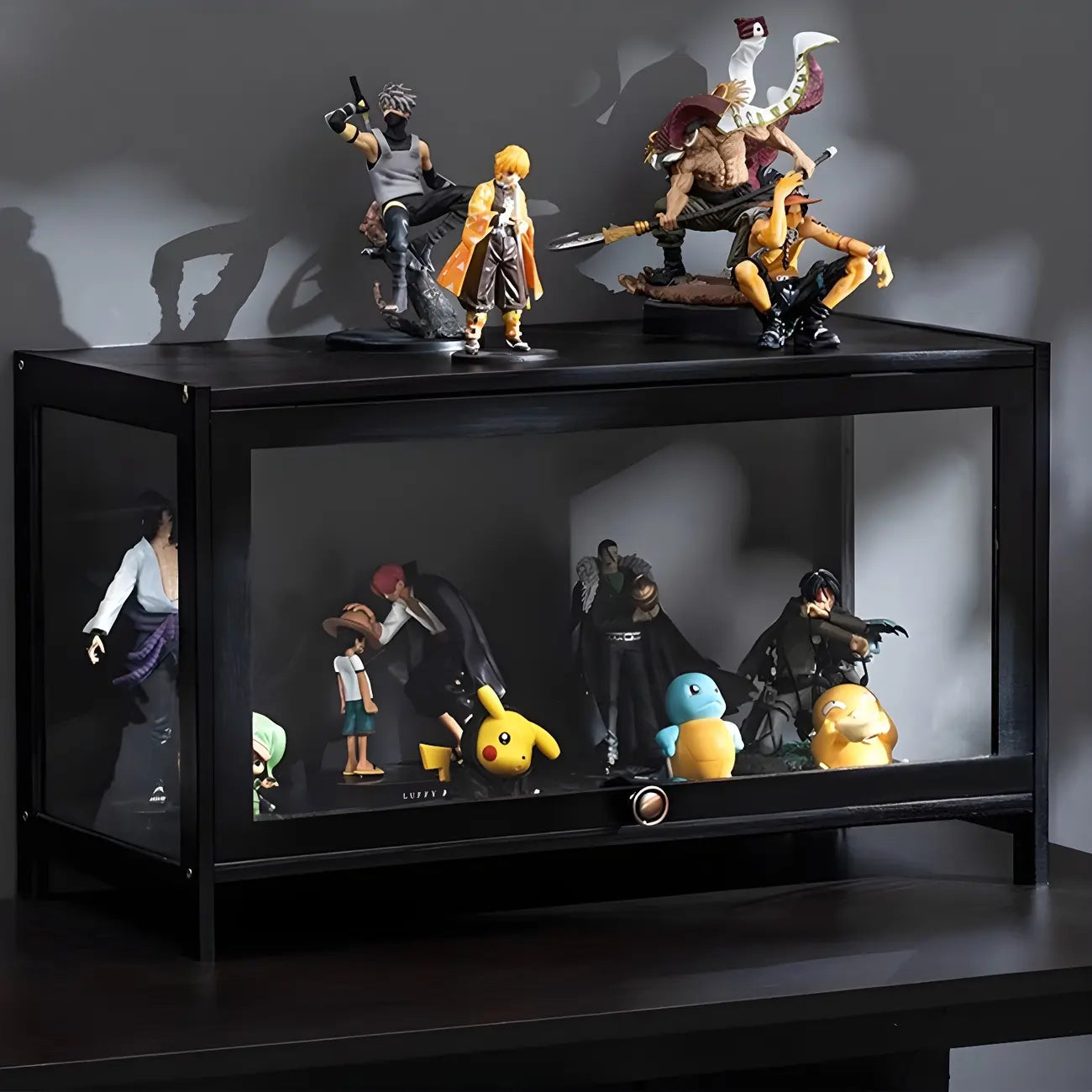 Élégante vitrine en bambou noir transparent
