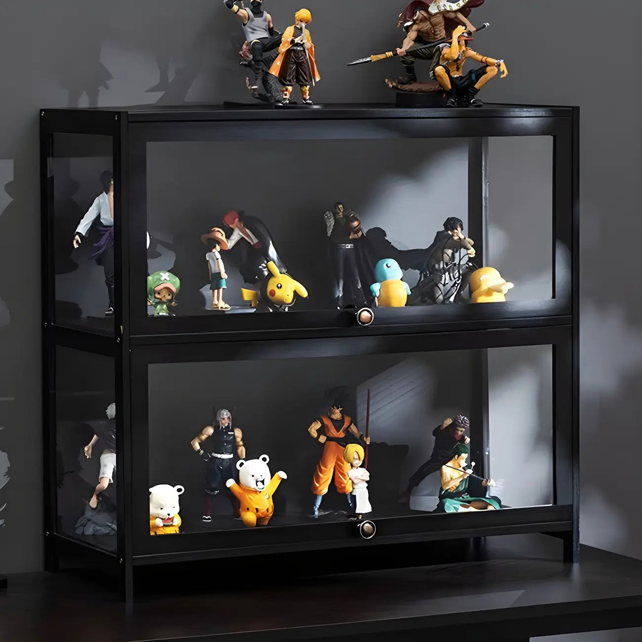 Élégante vitrine en bambou noir transparent