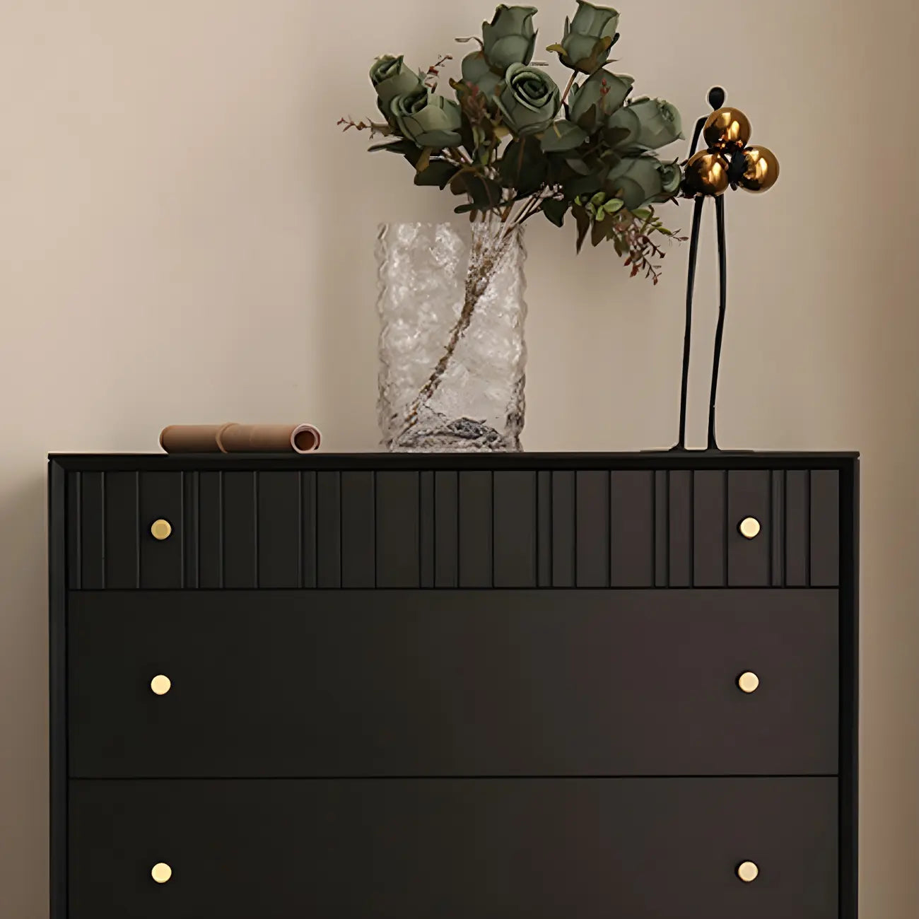 Commode classique en bois noir avec tiroirs pour chambre à coucher