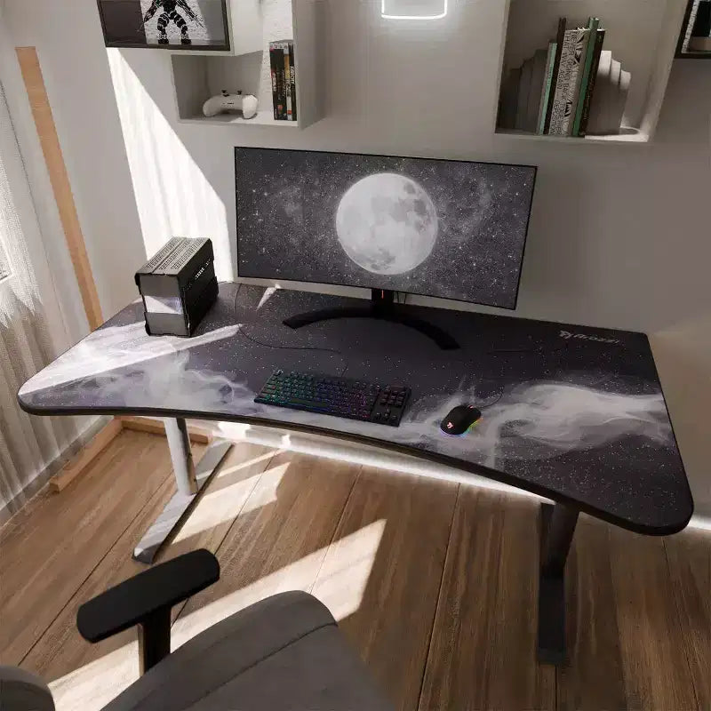 Tappetino per Mouse Lavabile da Gaming e Ufficio Curvo Ultrawide Arozzi Special Edition e 3 Fori Personalizzati per Supporti Monitor con Gestione Cavi