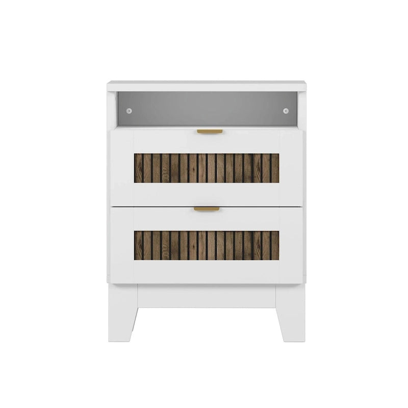 Ensemble de chambre à coucher 4 pièces : lit plateforme de style campagnard, table de chevet et commode avec poignées en métal