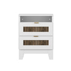 Ensemble de chambre à coucher 4 pièces, lit plateforme de style campagnard pleine grandeur avec décoration en lattes de bois, table de chevet de rangement et commode