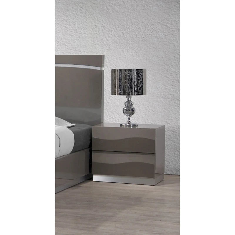 Ensemble de chambre à coucher Somette Devlin gris brillant, 4 pièces, format king