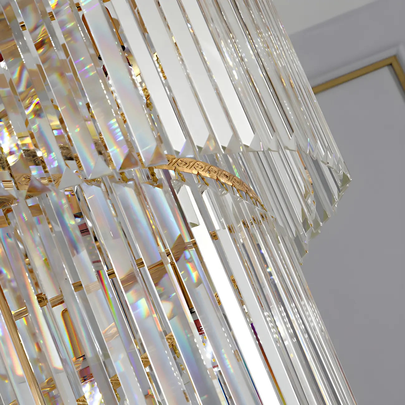 Luxueux lustre à cristaux LED en spirale à plusieurs niveaux