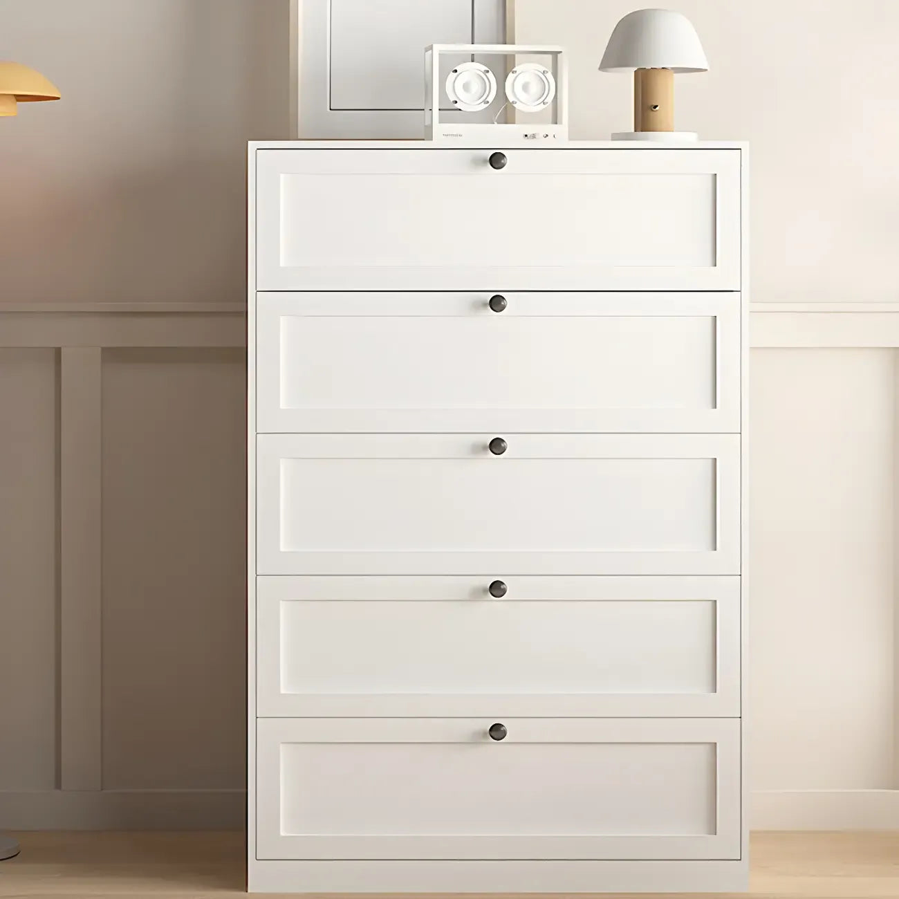 Commodes et chiffonniers élégants en acier blanc avec tiroirs pour la maison