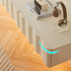 Meuble TV contemporain en bois blanc à motif vague flottante avec tiroirs