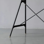 Tables de bar industrielles légères en bois noir et métal imitation bois