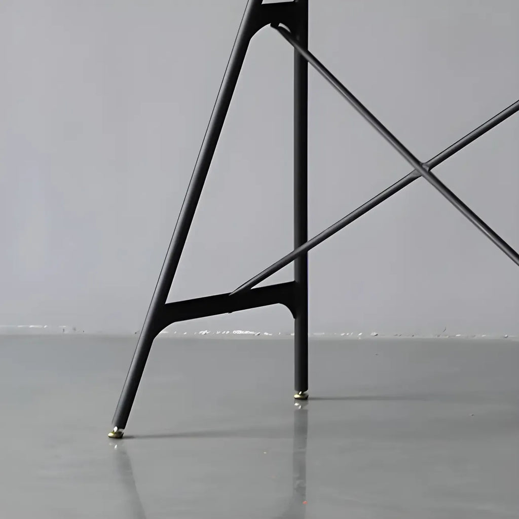 Tables de bar industrielles légères en bois noir et métal imitation bois