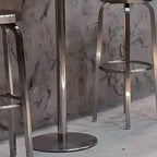Tables de bar rondes sur pied en métal argenté de style industriel