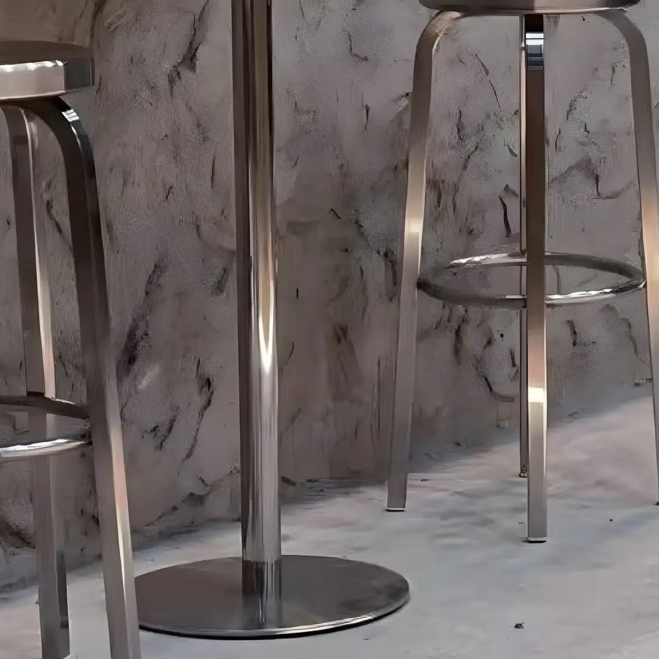 Tables de bar rondes sur pied en métal argenté de style industriel