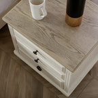 Table de chevet standard à 3 tiroirs en chêne beige