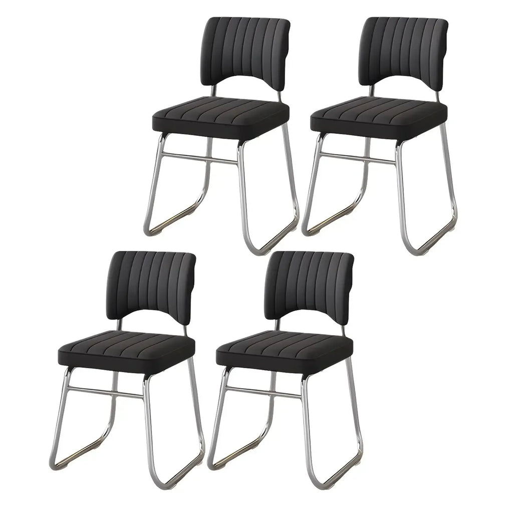 Sedia da ufficio moderna in acciaio nero con rivestimento in pelle
