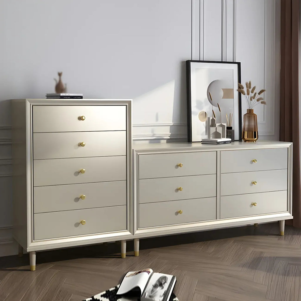 Commodes et chiffonniers élégants en bois blanc cassé avec tiroirs