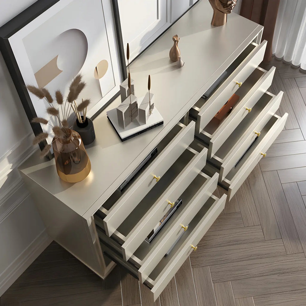 Commodes et chiffonniers élégants en bois blanc cassé avec tiroirs