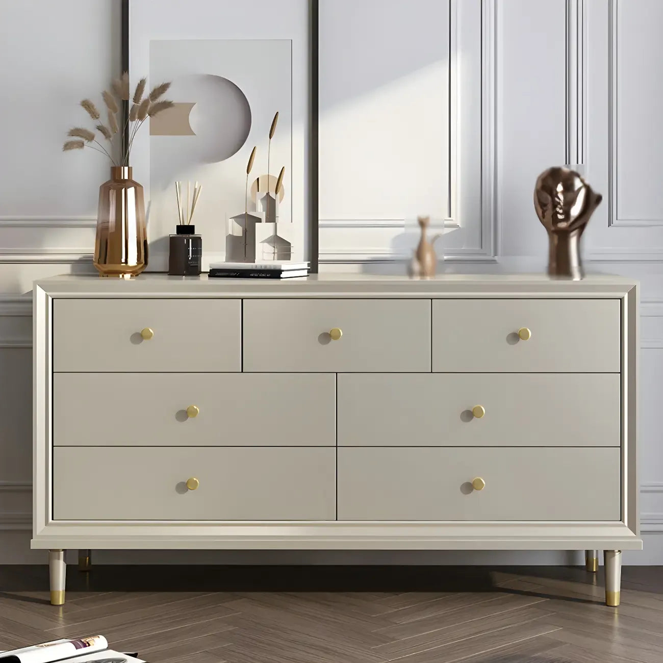 Commodes et chiffonniers élégants en bois blanc cassé avec tiroirs