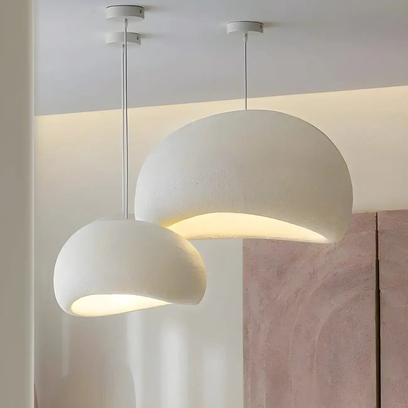 Lampadario a sospensione a cupola in resina bianca stile Art Déco moderno