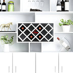 Cave à vin moderne noire, grande, ouverte et empilable en bois.