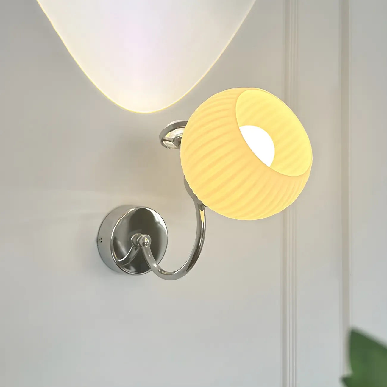 Lampada da parete LED a 2 luci, piccola, con globo in vetro, per arredamento camera da letto