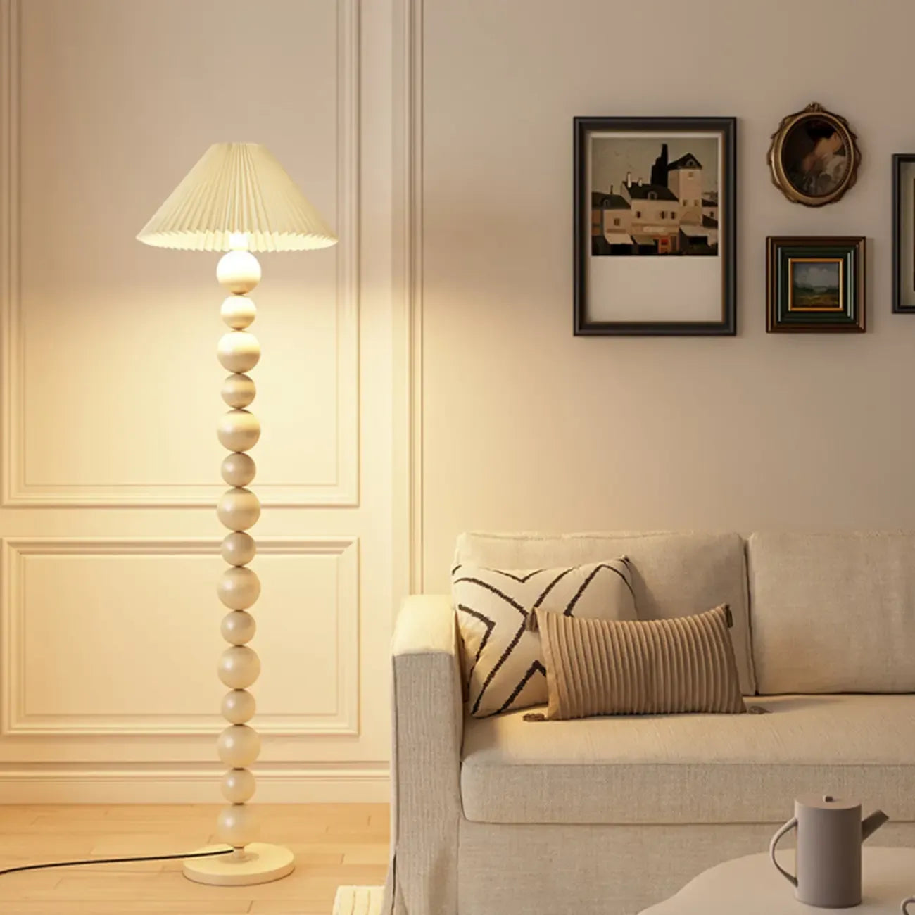 Lampadaire décoratif moderne à boules empilées avec abat-jour en tissu