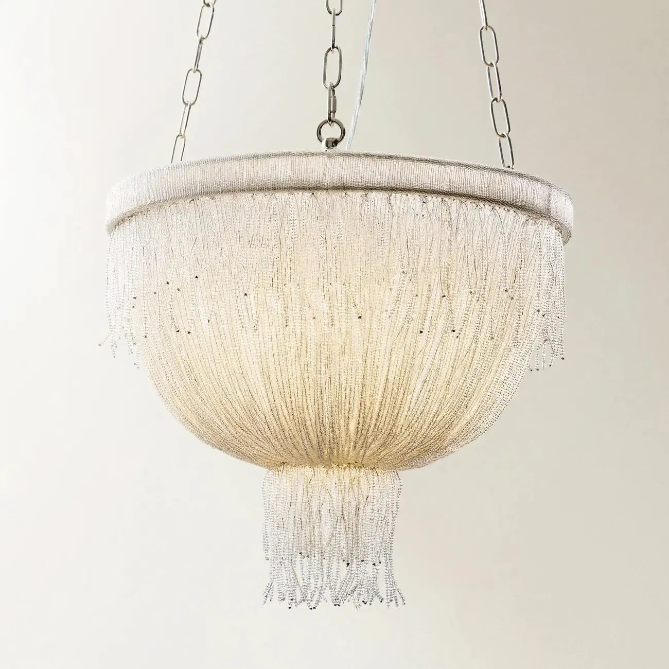 Lustre luxueux et élégant en perles de verre transparent