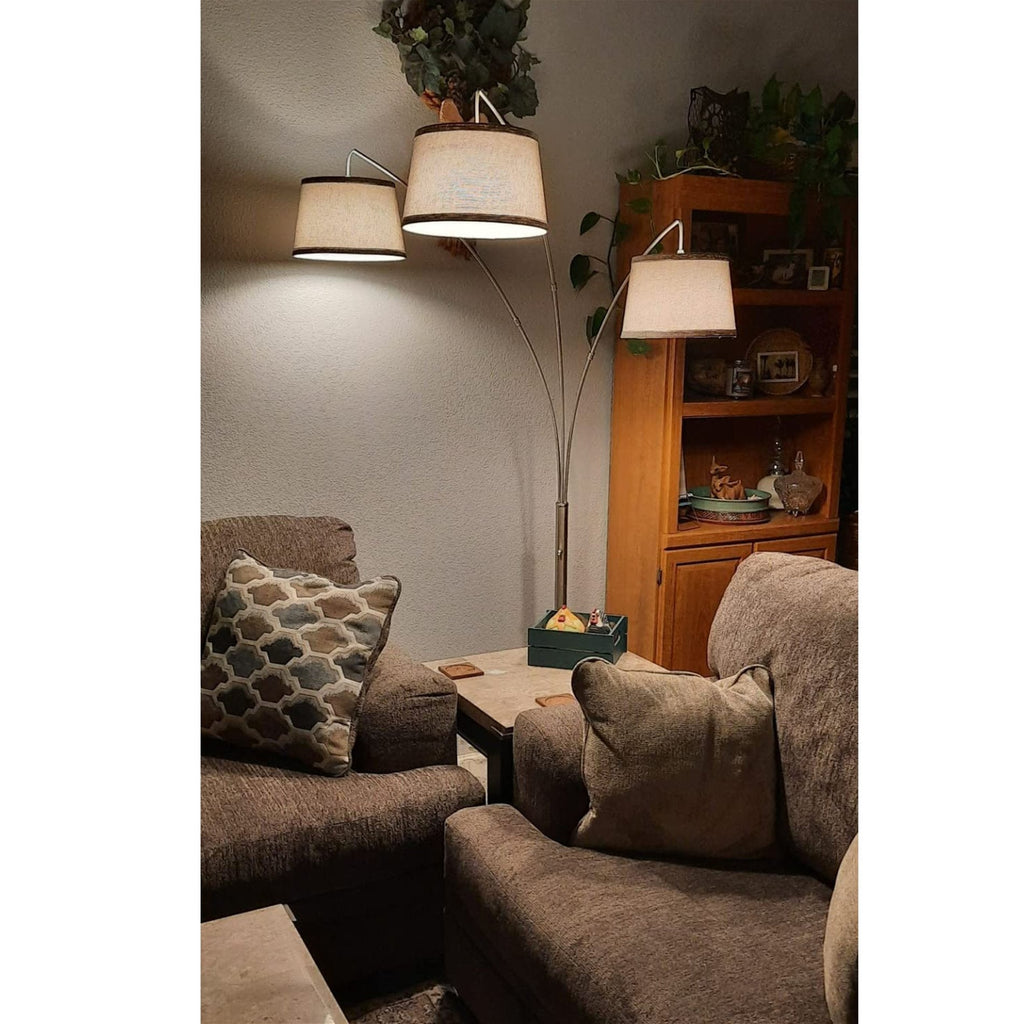Lampadaire arqué moderne Akira 79 à 3 lumières avec interrupteur à 3 positions