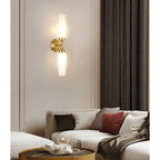Applique murale moderne Kira Home Aurora 21 avec abat-jour en verre dépoli, pour salle de bain/coiffeuse, finition laiton froid