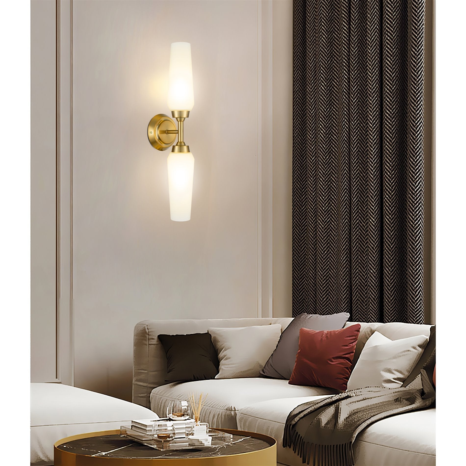 Applique murale moderne Kira Home Aurora 21 avec abat-jour en verre dépoli, pour salle de bain/coiffeuse, finition laiton froid