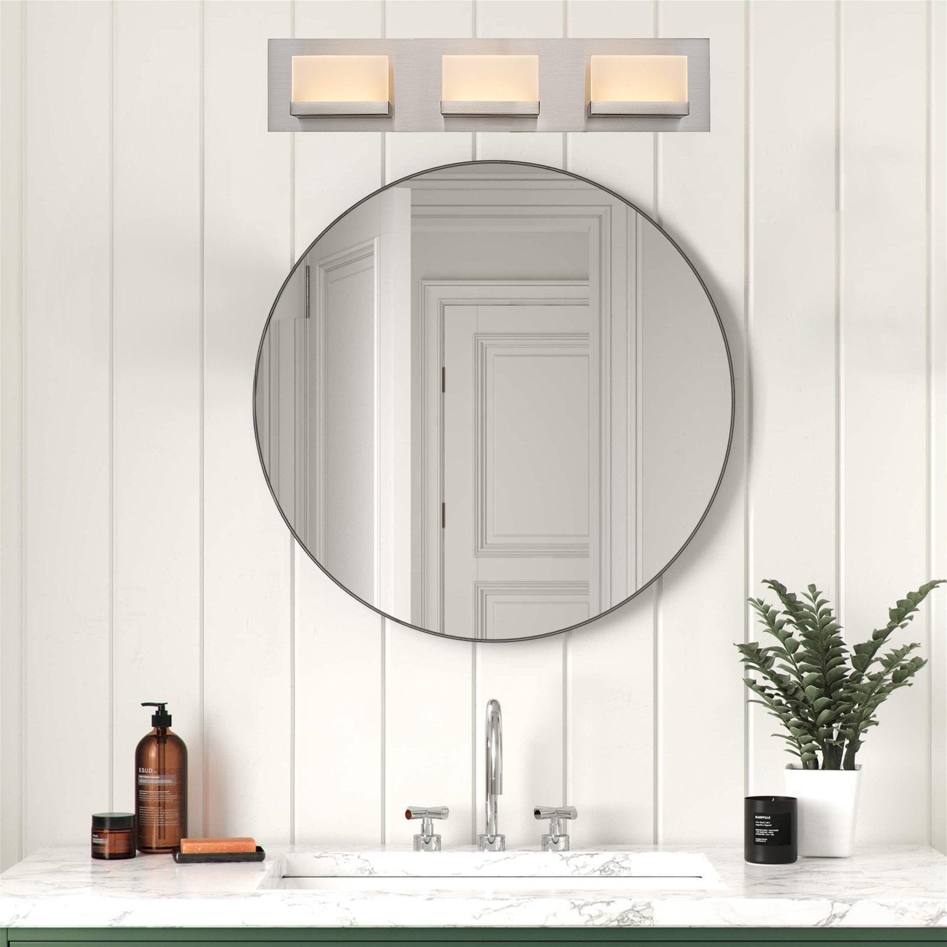 Applique murale moderne Everett 24 à 3 lumières DEL intégrées de 30 W (équivalent 180 W) pour salle de bain/coiffeuse