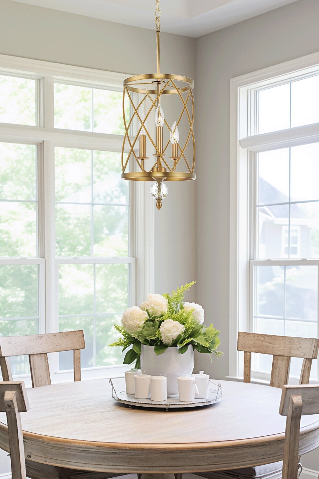 Lustre suspendu traditionnel Eleanor 27 à 3 lumières pour hall d'entrée