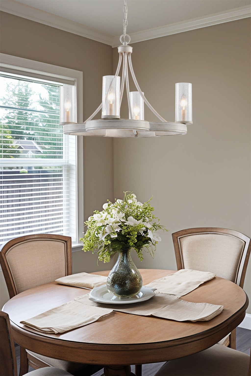 Lustre Delphine 23 à 4 lumières, style campagne française