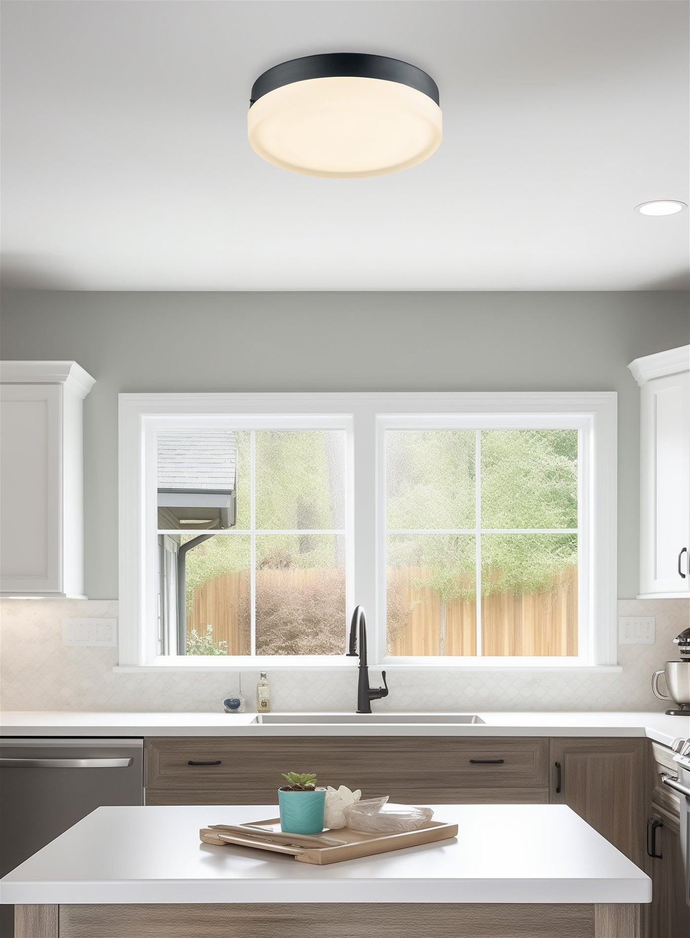 Plafonnier encastré moderne Luna 11 à DEL intégrée de 25 W (équivalent à 250 W).