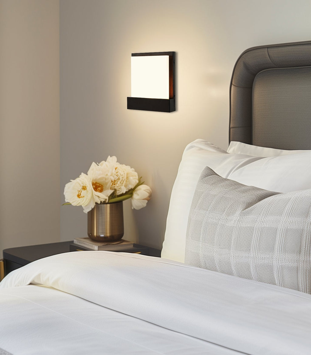 Applique murale/applique murale moderne Everett 7, 8 W, à DEL intégrée (équivalent 40 W), pour salle de bain.