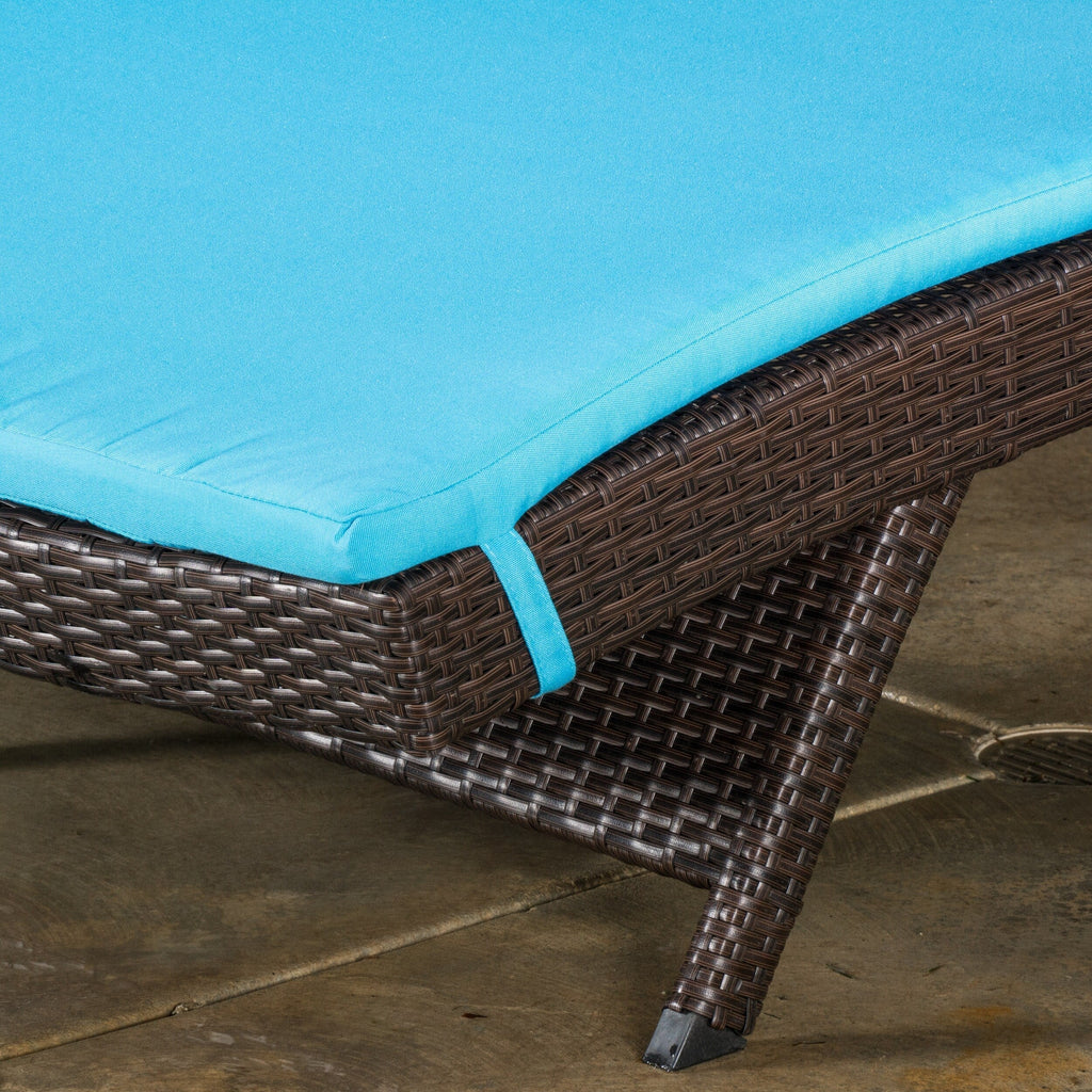 Ensemble de coussins d'extérieur Salem pour chaise longue - Coussins seulement (lot de 2) par Christopher Knight Home - 79,25 cm (L) x 27,50 cm (l) x 1,50 cm (H)