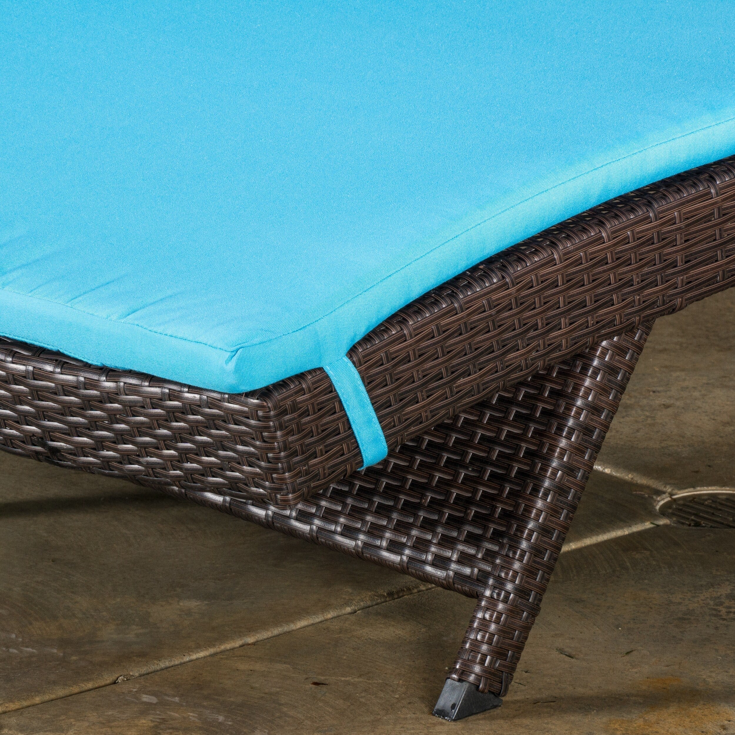 Ensemble de coussins d'extérieur Salem pour chaise longue - Coussins seulement (lot de 2) par Christopher Knight Home - 79,25 cm (L) x 27,50 cm (l) x 1,50 cm (H)