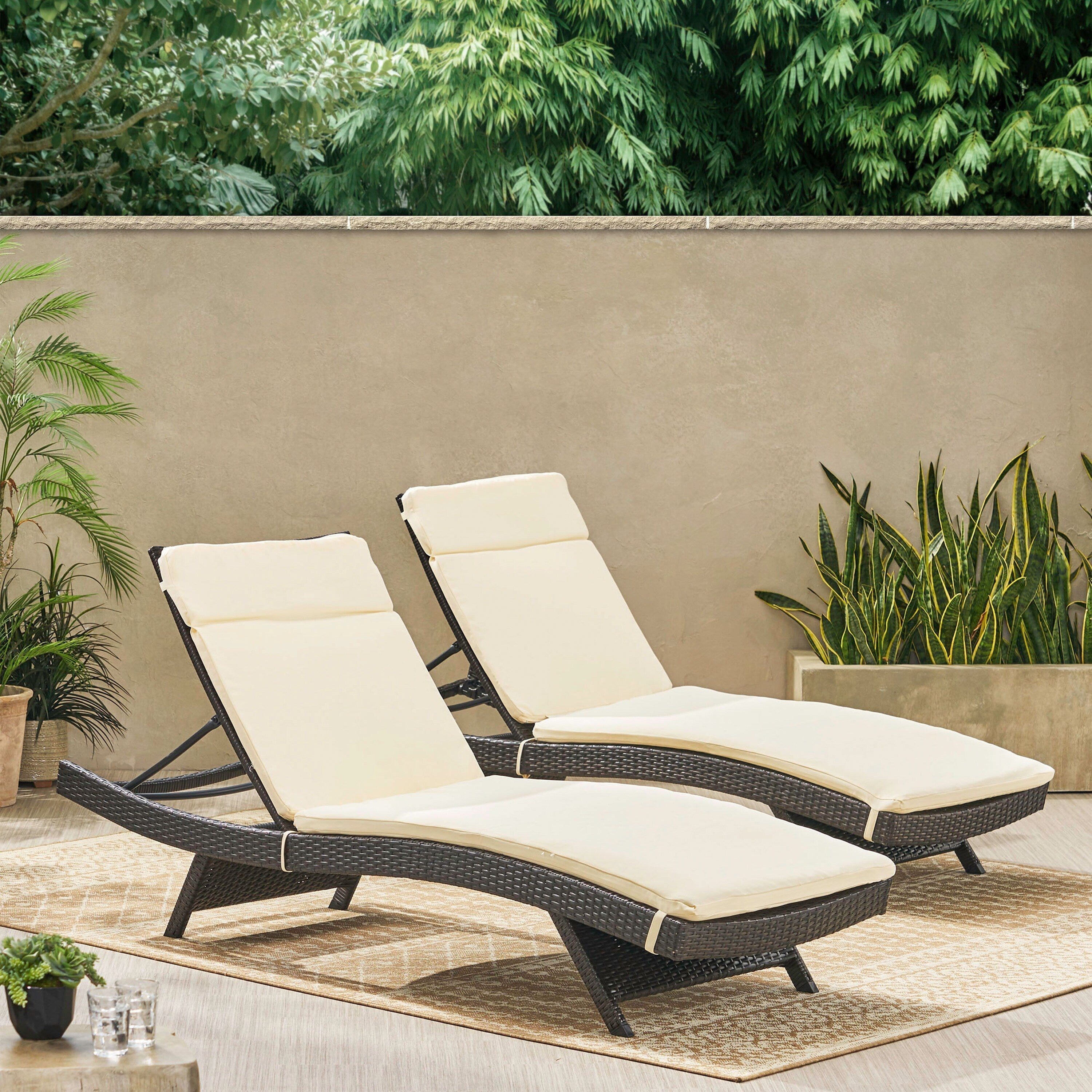 Ensemble de coussins d'extérieur Salem pour chaise longue - Coussins seulement (lot de 2) par Christopher Knight Home - 79,25 cm (L) x 27,50 cm (l) x 1,50 cm (H)