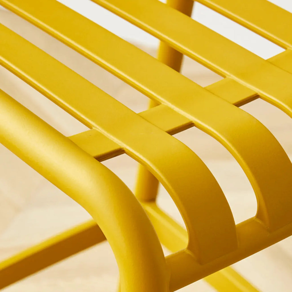 Tabouret de bar minimaliste en plastique pour intérieur et extérieur