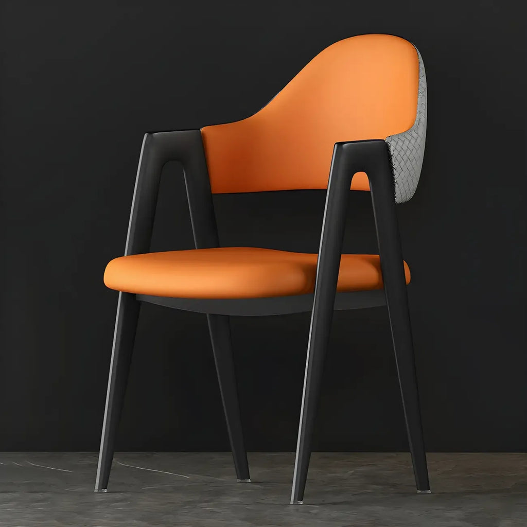Chaise de salle à manger moderne en cuir avec dossier incurvé et accoudoirs ouverts