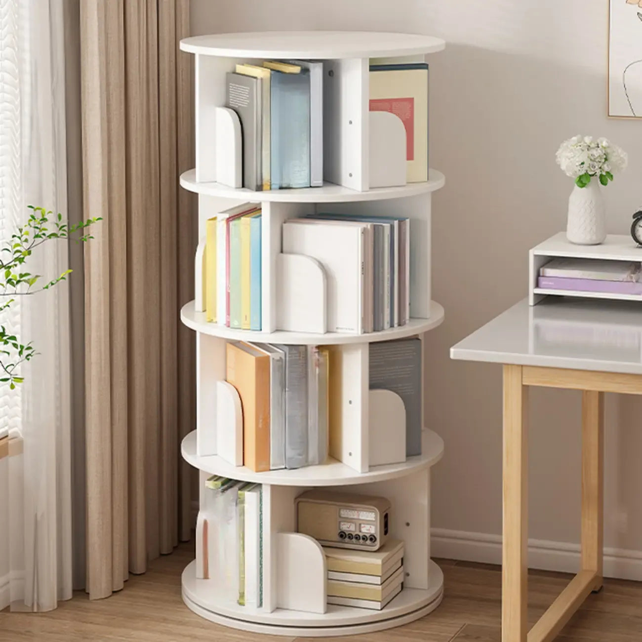 Bibliothèque cylindrique en bois marron à dos ouvert et pivotante