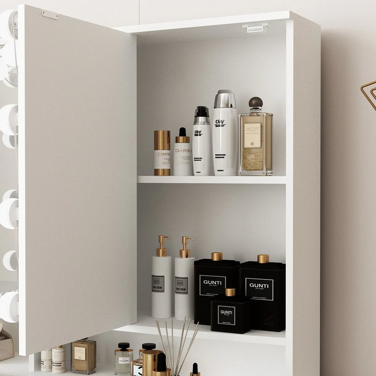 Coiffeuse avec miroir à trois volets, éclairage certifié, plateau en verre