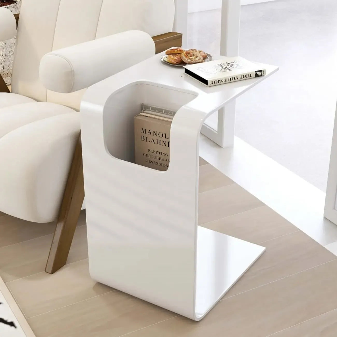 Table d'appoint convertible en forme de C en bois de noyer avec rangement