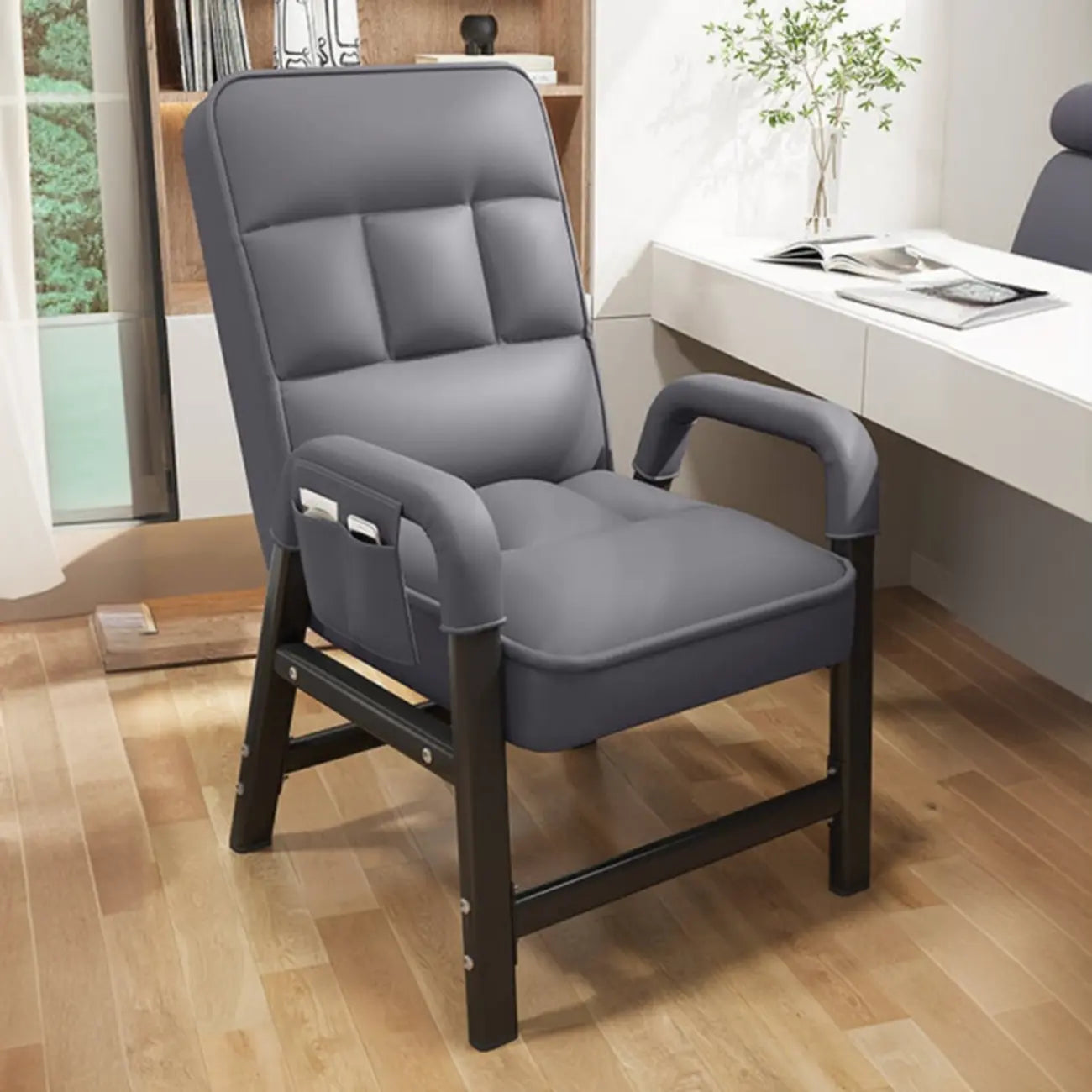 Chaise de bureau moderne grise rembourrée à 4 pieds